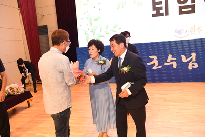 박성일완주군수퇴임식(191).JPG