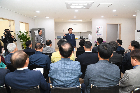 모아미래도 1차 경로당 개소식 (8).JPG