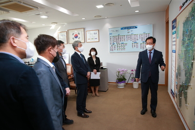 지방재정확충기여자감사패수여(1).JPG