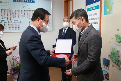 지방재정확충기여자감사패수여(6).JPG