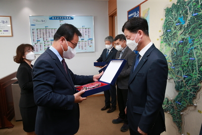 지방재정확충기여자감사패수여(8).JPG