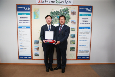 지방재정확충기여자감사패수여(26).JPG