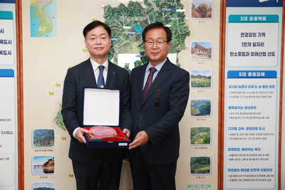 지방재정확충기여자감사패수여(27).JPG