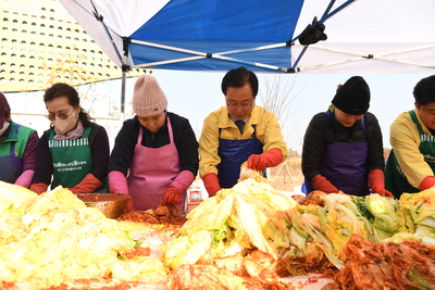용진읍새마을부녀회김장김치나눔(23).JPG