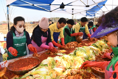 용진읍새마을부녀회김장김치나눔(28).JPG