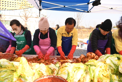 용진읍새마을부녀회김장김치나눔(33).JPG