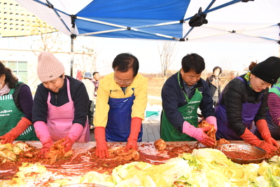 용진읍새마을부녀회김장김치나눔(39).JPG