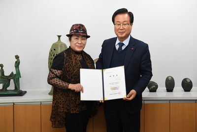 완주문화재단인사위원위촉식(15).JPG