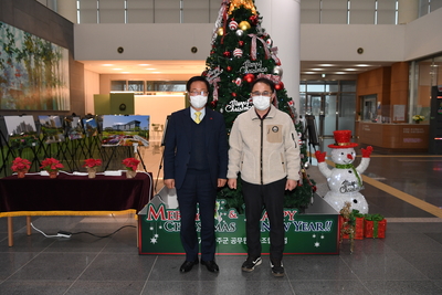 군청로비크리스마스트리점등식(6).JPG