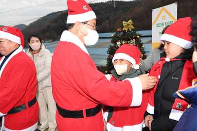 초록우산어린이재단지원주거신축입주식(1).JPG