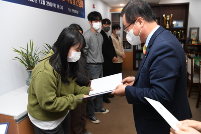 민원처리기간단축마일리지우수공무원표창수여식(13).JPG