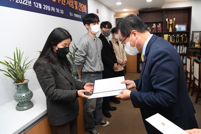 민원처리기간단축마일리지우수공무원표창수여식(16).JPG
