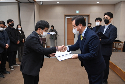 상반기정기인사사령교부(43).JPG