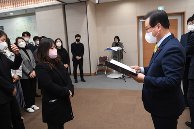 상반기정기인사사령교부(56).JPG