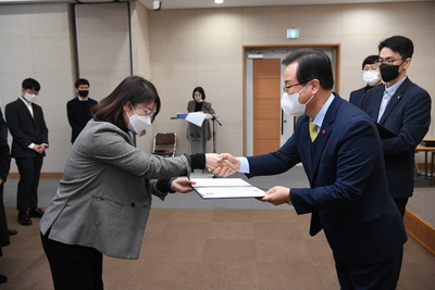 상반기정기인사사령교부(81).JPG