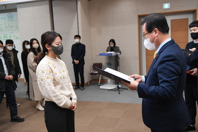 상반기정기인사사령교부(280).JPG