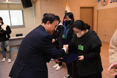 애향운동본부총회및장학금전달식(53).JPG