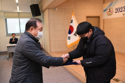 애향운동본부총회및장학금전달식(66).JPG