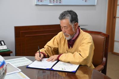 석조형조각상기증식(3).JPG