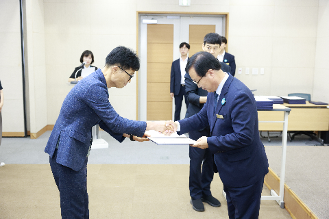 하반기 사령교부 6급이상 (45).JPG