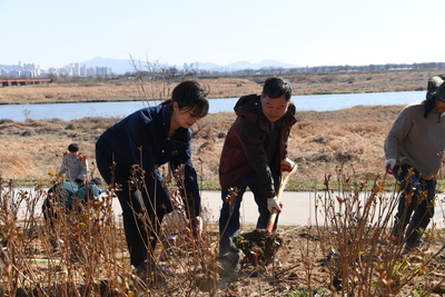 식목일나무심기행사(84).JPG