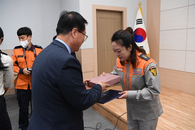 의용소방대창립기념행사(35).JPG
