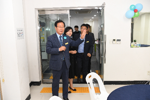 다문화가족교류 소통공간2호점 개소식 (23).JPG