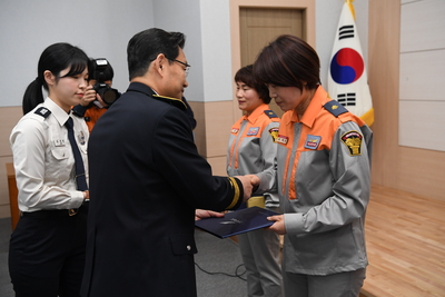 의용소방대창립기념행사(64).JPG