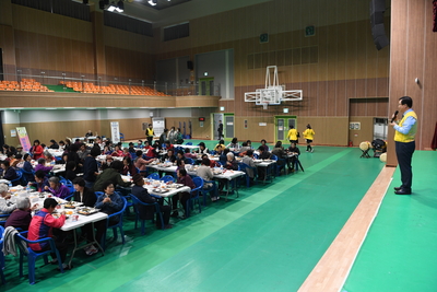 완주군자원봉사센터사랑의밥차배식(34).JPG