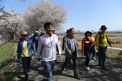 만경강강줄기따라걷기행사(61).JPG
