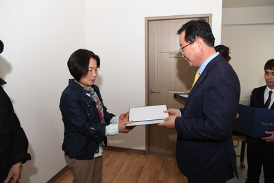 명예사회복지공무원위촉(28).JPG