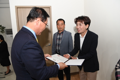 명예사회복지공무원위촉(96).JPG