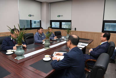관내기업체방문(한국차체)(4).JPG