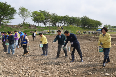 삼례만경강둔치꽃씨뿌리기행사(56).JPG