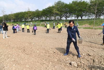 삼례만경강둔치꽃씨뿌리기행사(79).JPG