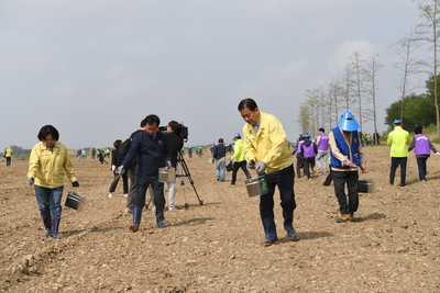 삼례만경강둔치꽃씨뿌리기행사(84).JPG