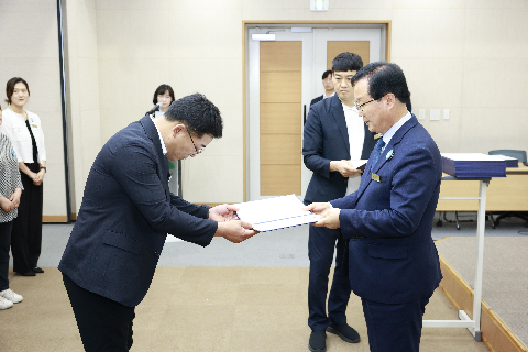 하반기 사령교부 6급이상 (72).JPG