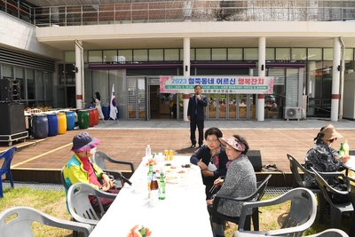 철쭉동네어르신행복잔치(2).JPG