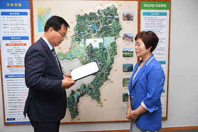 통합관제센터관제요원군수표창수여(1).JPG