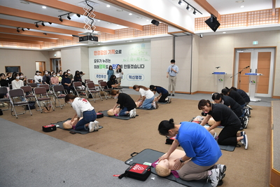 보육교직원심폐소생술교육(15).JPG