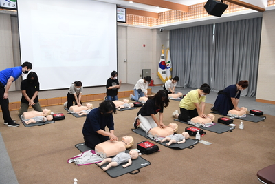 보육교직원심폐소생술교육(18).JPG