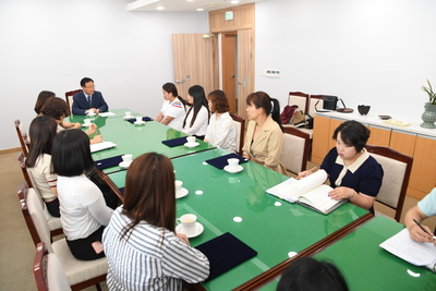 결혼이주여성검정고시합격자간담회(3).JPG