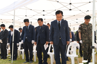 현충일추념식(16).JPG