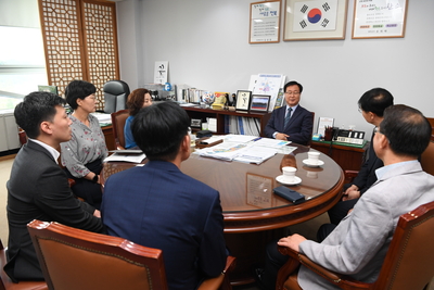 SGI서울보증이웃돕기성금전달식(4).JPG