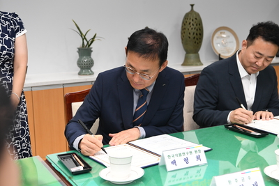한국식품연구원창업자활카페업무협약(3).JPG