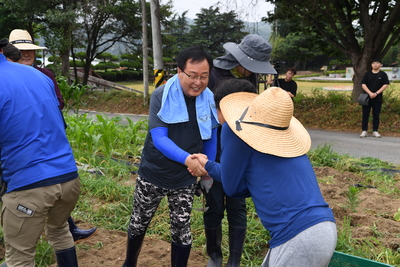 체류형농업창업센터감사수확나눔행사(5).JPG