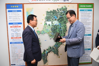 완주산단대주코레스화재복구감사패전달(1).JPG