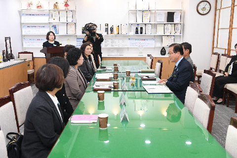 저소득층 재해사고대비 만원의 행복보험 협약식 (6).JPG