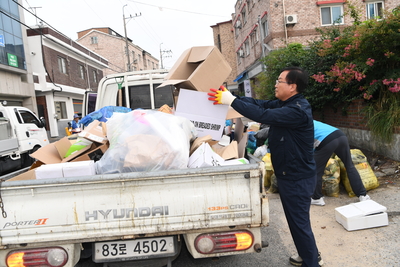 환경미화원과함께하는새벽거리청소(13).JPG