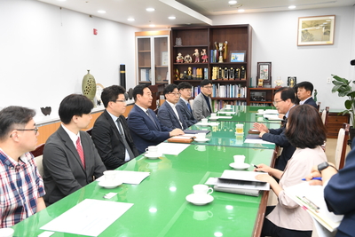 완주군-우석대학교한의약건강증진사업업무협약식(2).JPG